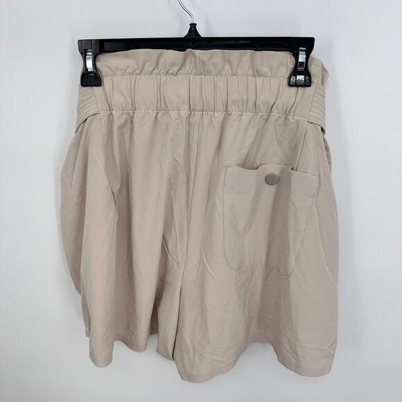 ATHLETA NWT Skyline Tie Waist Paperbag Shorts in Khaki // 20 - Picture 9 of 14